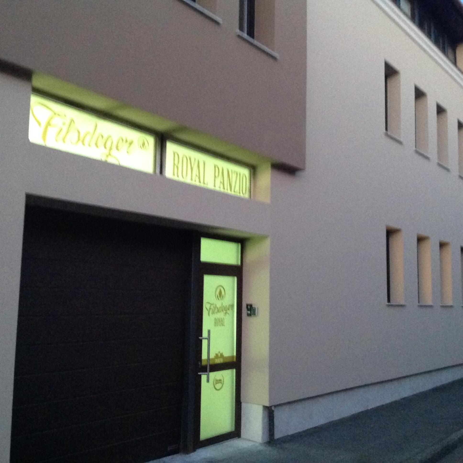 Bed and Breakfast Filsdeger Royal Panzió Exterior foto